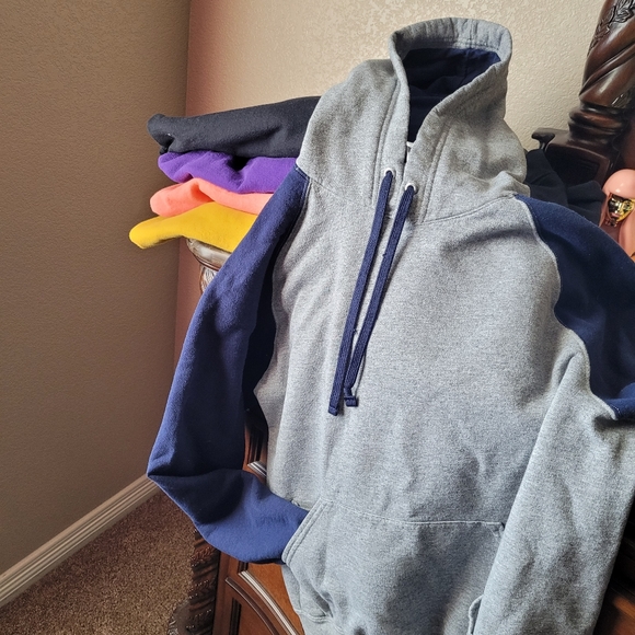 Medium Hoodies - Picture 1 of 3
